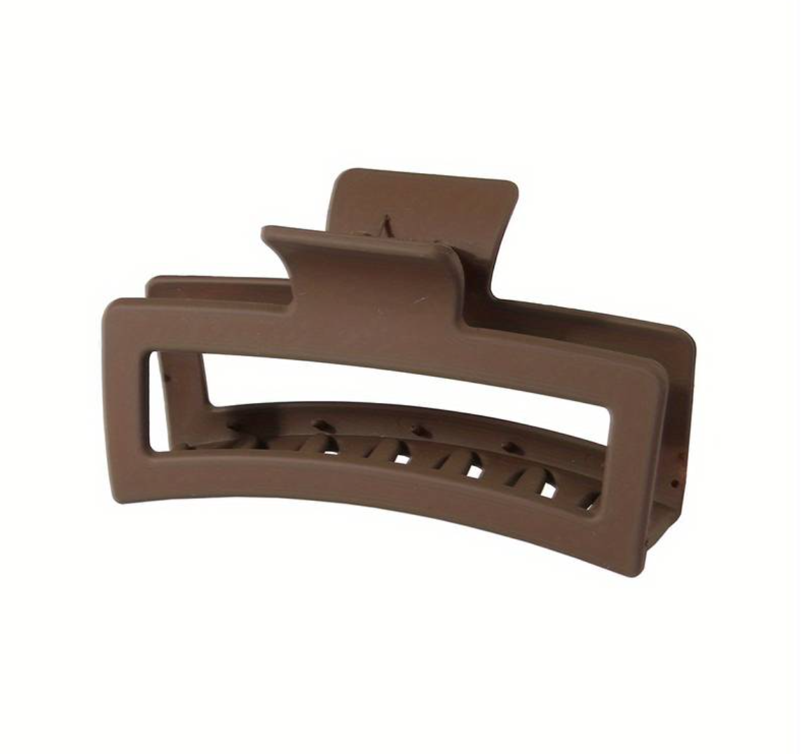 MATTE BROWN  CLAW CLIP